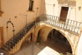 45-PALAZZO-PANITTERI-SCALA-CATALANA-CON-INGRESSO-DEL-MUSEO-ARCHEOLOGICODSC_1383-7