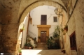 47-ARCO-CON-CORTILE-E-CASA-DSC_1367